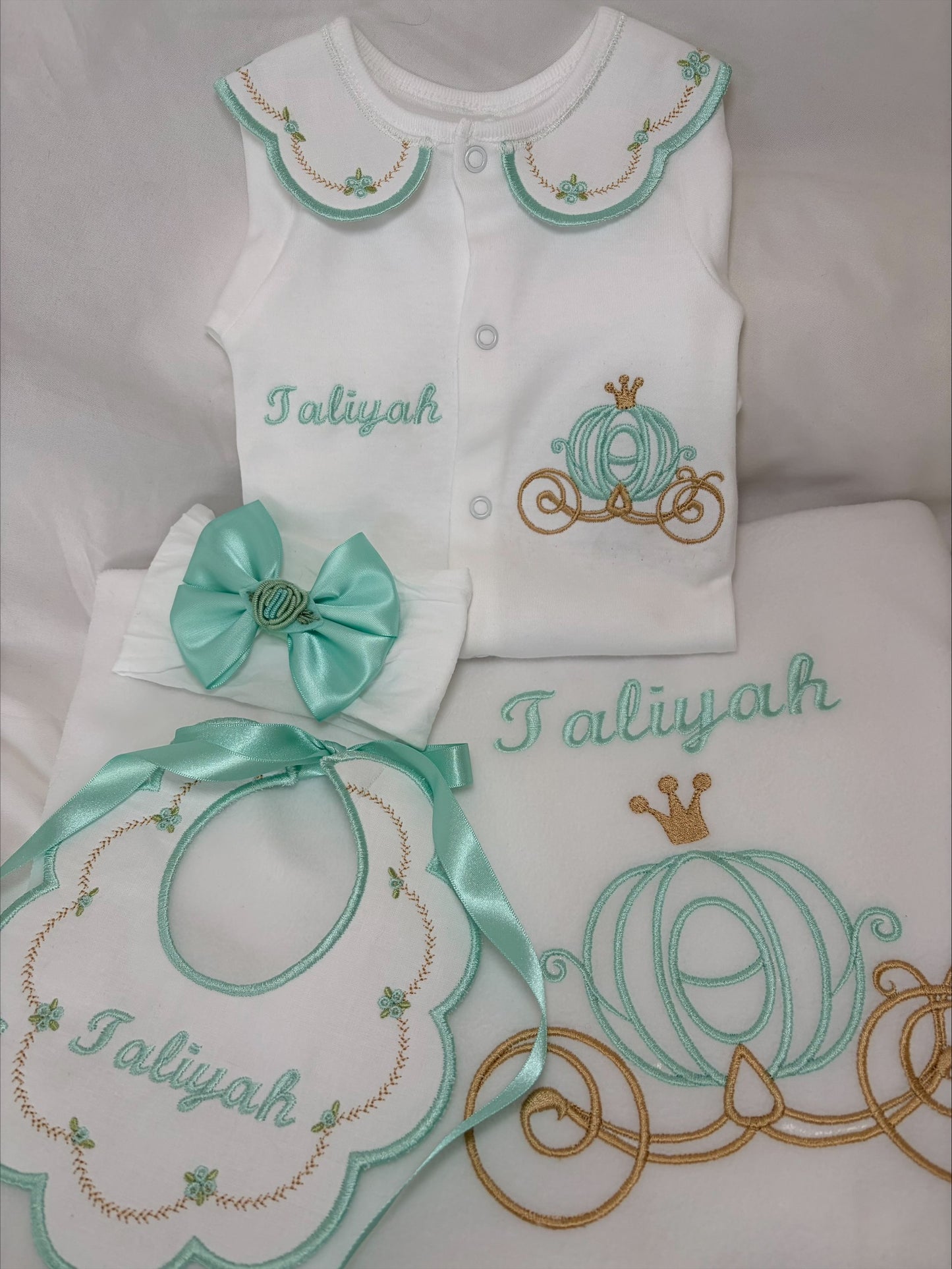Mint Princess Carriage set
