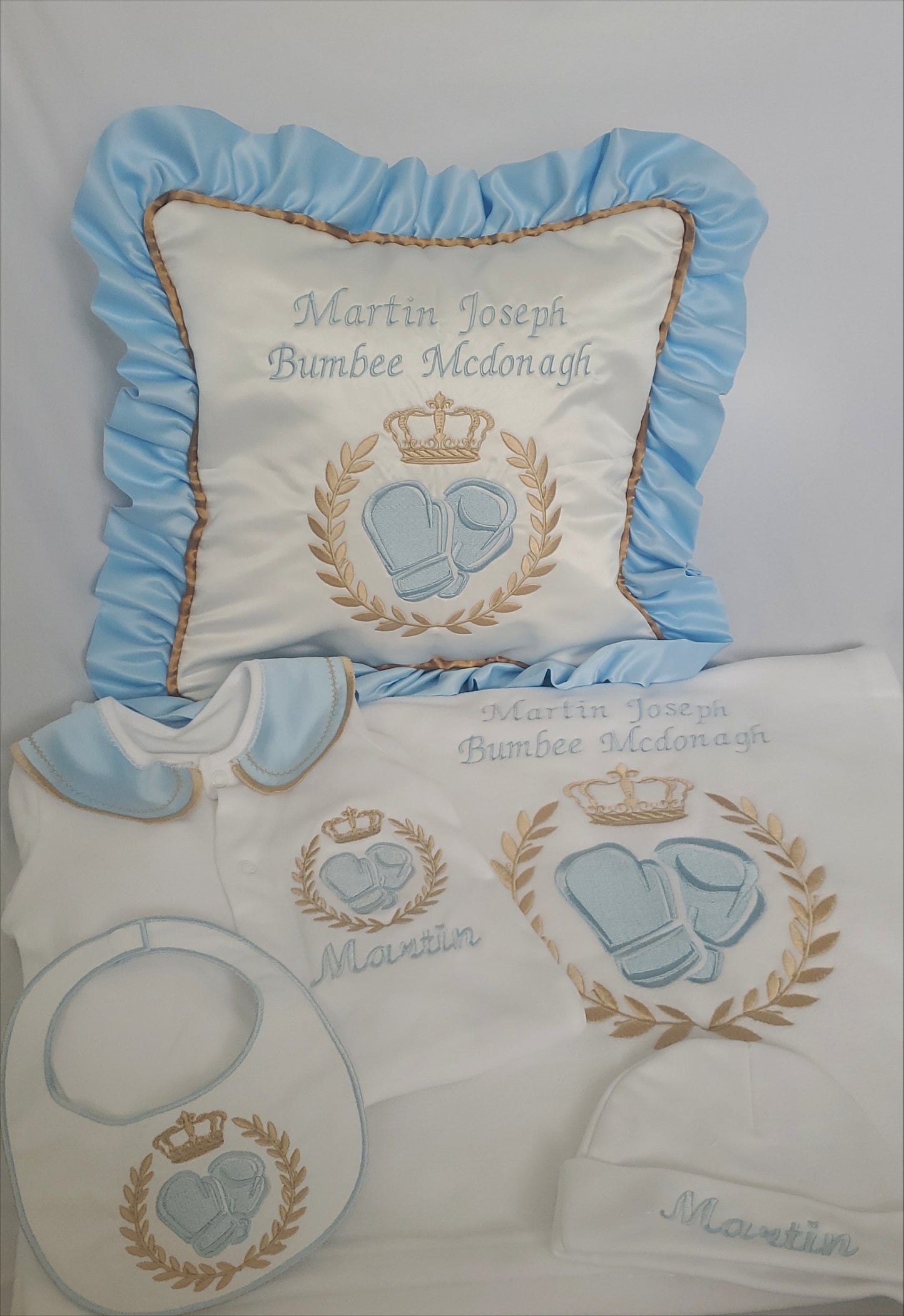 Boxing Glove Wreath Cot set