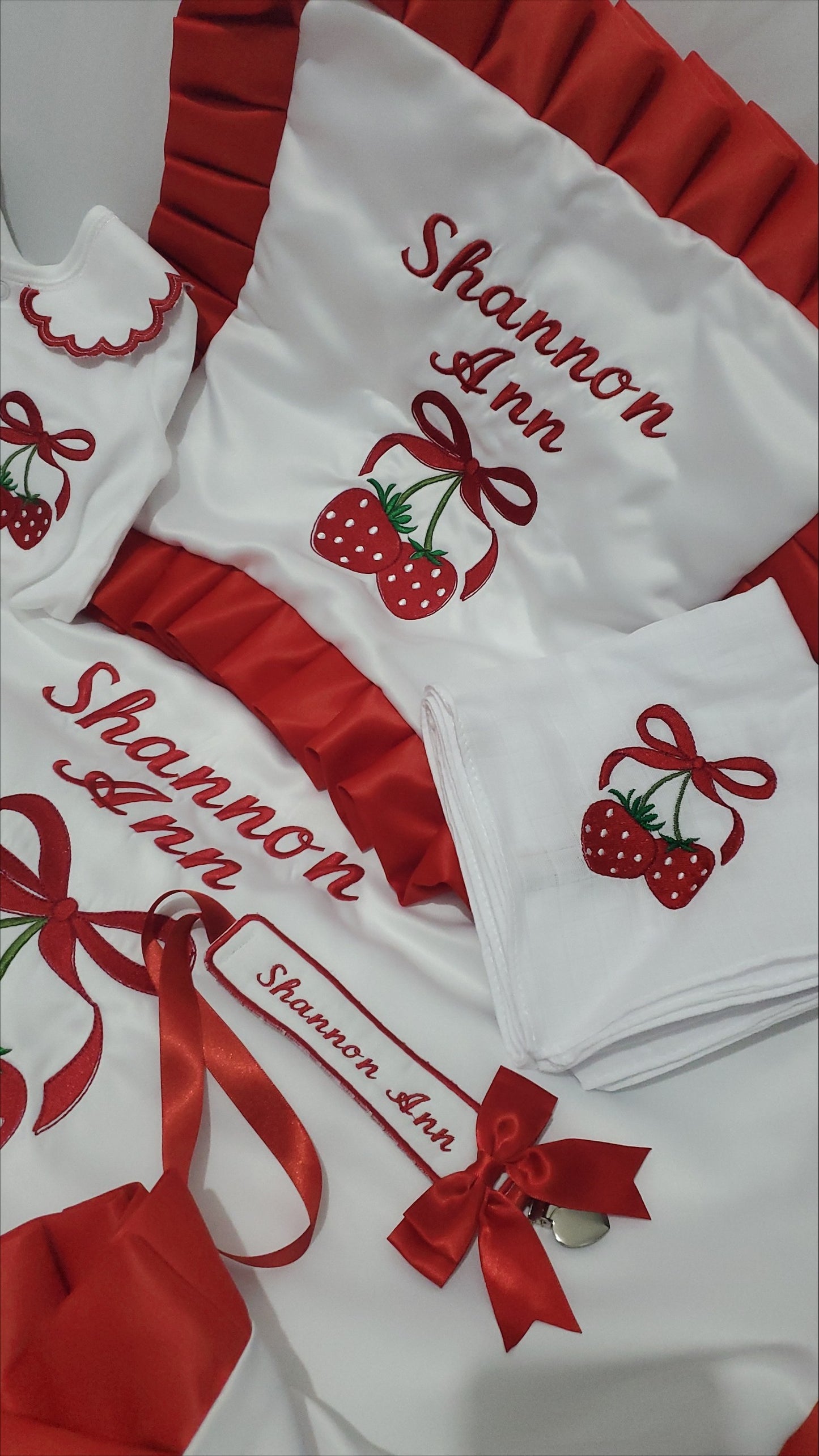 Strawberry Cot Set