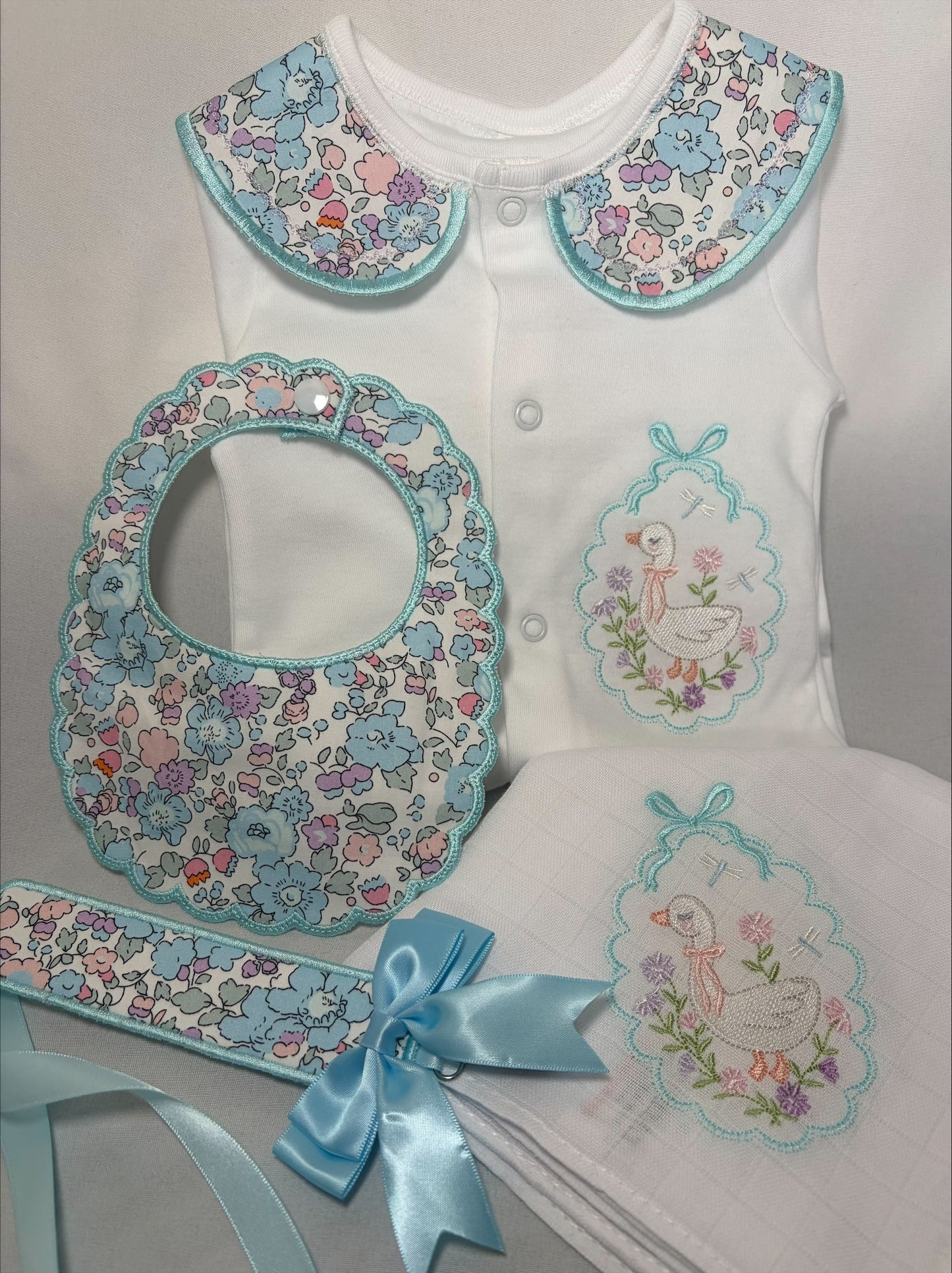 Pretty little Goose set